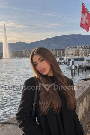 Chloe Euro Escort