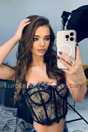 Elen escort
