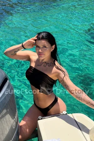 Valeria escort