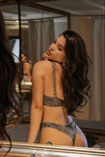 Nicole Eiffel