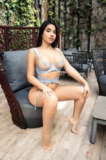 Asia Rosse Masseuse