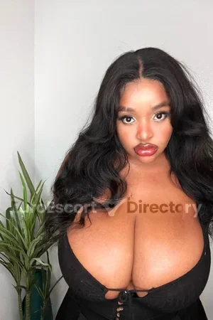 NIKITAXX EBONY escort