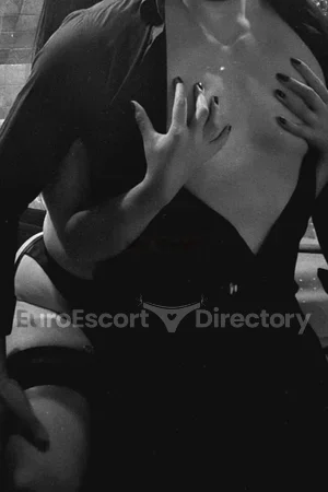 Lara Maicon couple Euro Escort