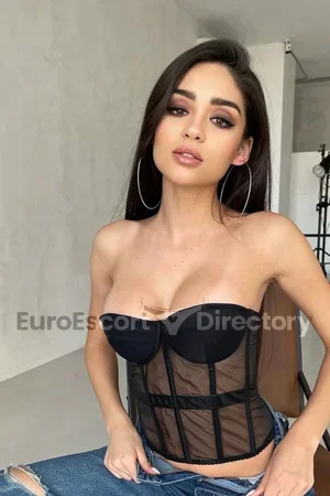 Yana Euro Escort