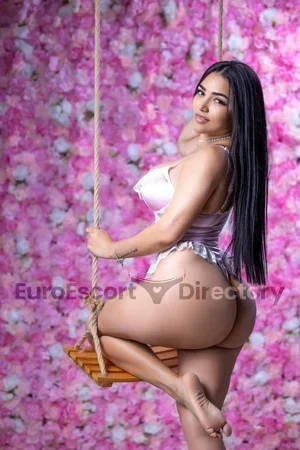 Luna Euro Escort