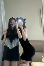 Yoona Kim duo with girl