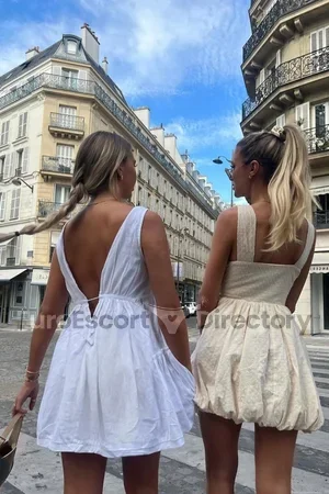 Lora Lera duo with girl Euro Escort