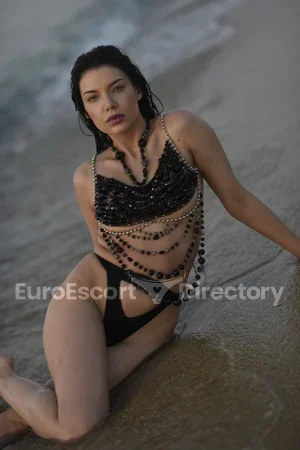 Anaya Euro Escort