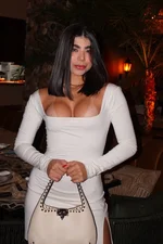 Alicia