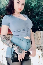 Clara