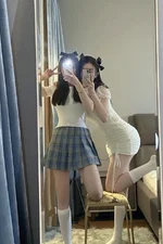 Yoona Kim duo with girl