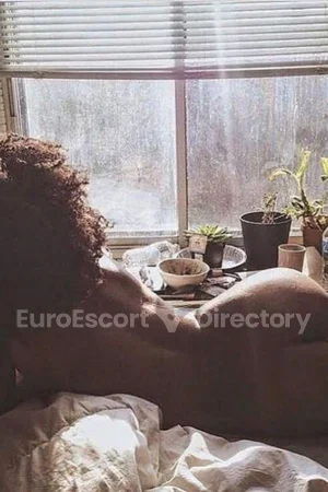 Natalie Euro Escort