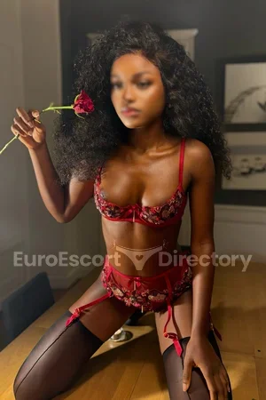 Naia Euro Escort