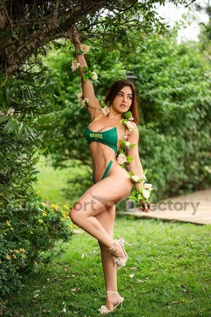 Fernanda Mello escort