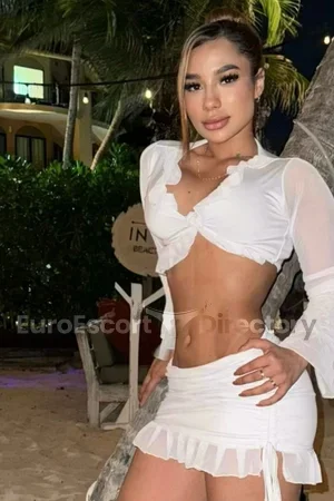 Eva Euro Escort