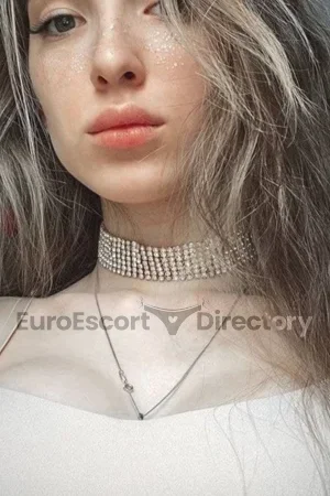 Emma Euro Escort