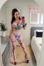 Heidi Vn Horny Pornstar