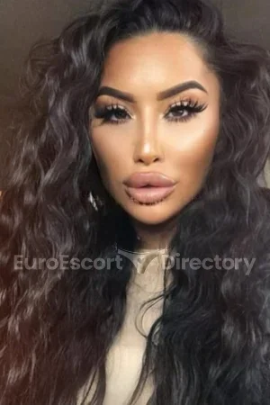 Viktoria Euro Escort