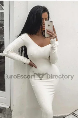 Rebecca Euro Escort