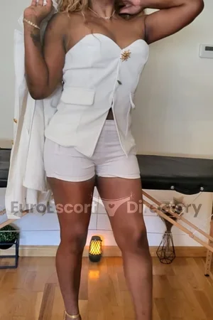 Sandy Masseuse Masseuse Euro Escort