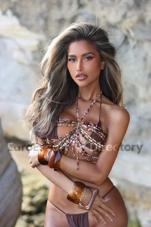 Zuleyka escort