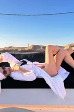 Hypnotic Natalie