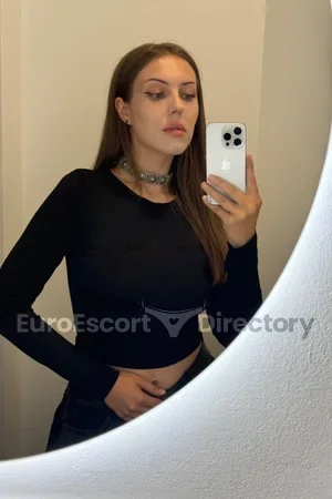 Bella