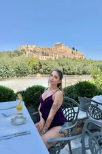 Isadora Masseuse
