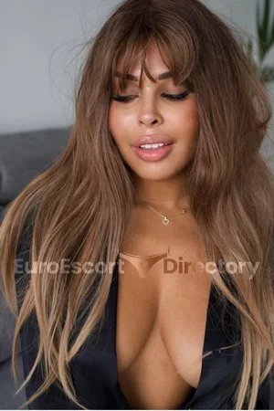 Mia