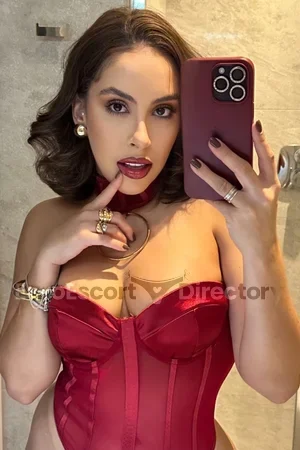 Julia Belle