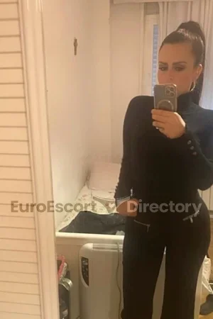 Paula Euro Escort