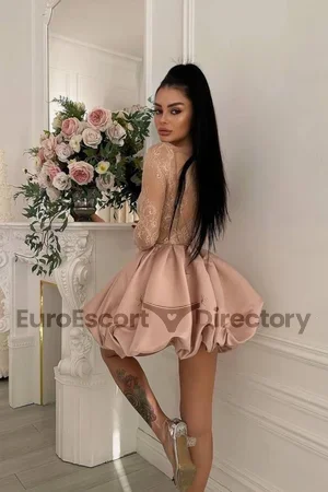 Karina Euro Escort