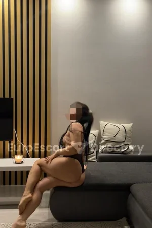 Liza Masseuse