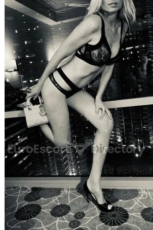 Kristy escort