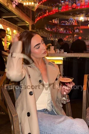 Val Dominguez Euro Escort