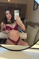 Khloe