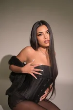 Mia