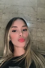 Isadora Masseuse
