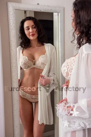 Katrin Euro Escort