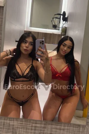 Charlotte Melody duo with girl Euro Escort