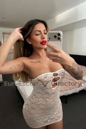 Eva Euro Escort