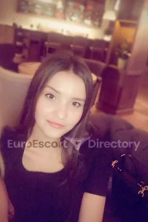 Viktoria Euro Escort