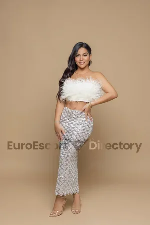 Paula Euro Escort