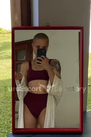 Leika B Euro Escort