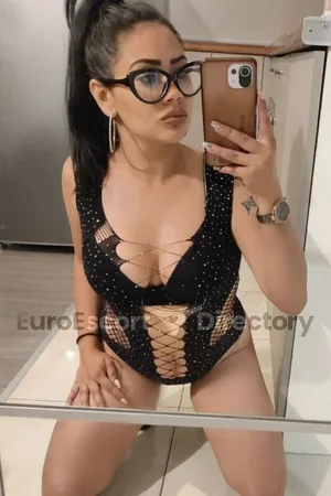 Melisa escort