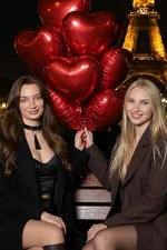 Milana Julia duo with girl