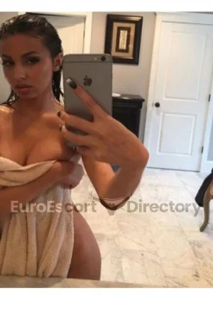 Karla escort