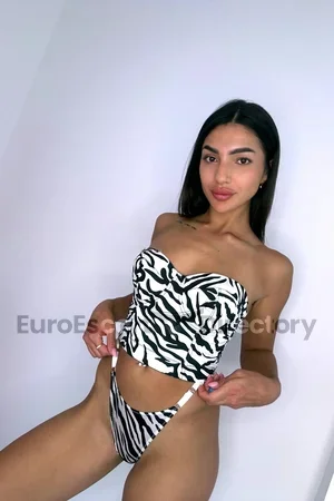 Anya Euro Escort