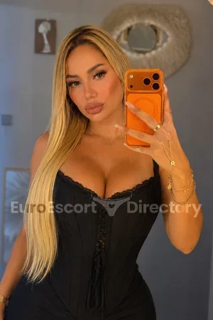 Andrea escort