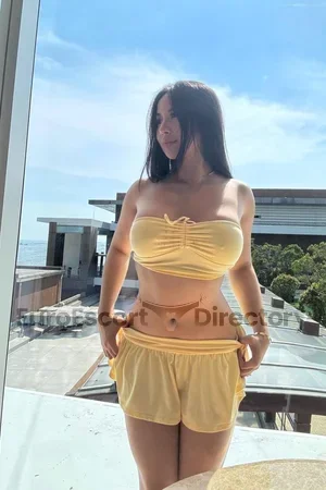 Missumi escort